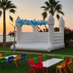 Φουσκωτό Παιχνίδι - 4.5x4.5x3m ύψος