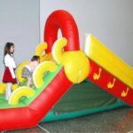 Φουσκωτό Παιχνίδι - 2x4x3m ύψος | Κόστος 120€