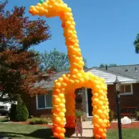 Καμηλοπάρδαλη σε Υπαίθριο Χώρο